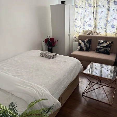 Farm stay Cottingley Spring *
